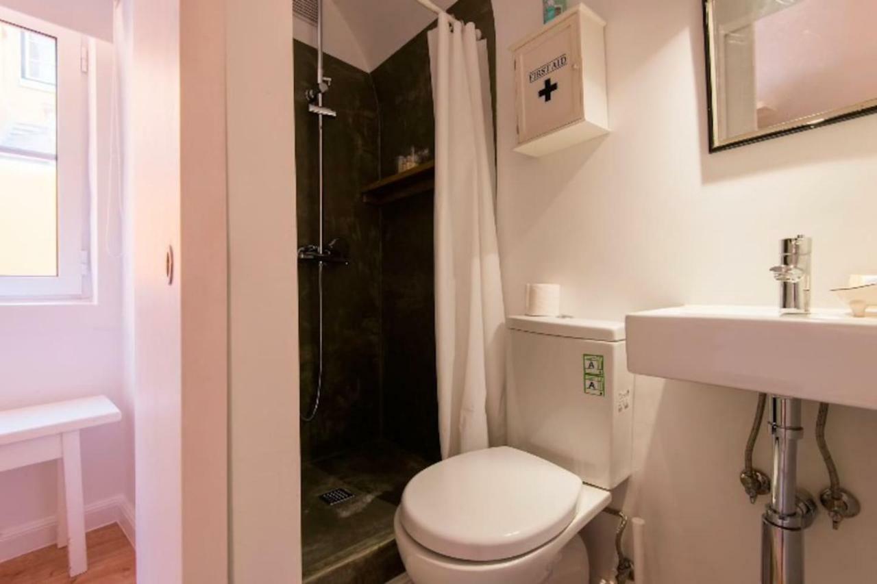 Studio Hideaway With Easy Access To Lisbon Center Экстерьер фото