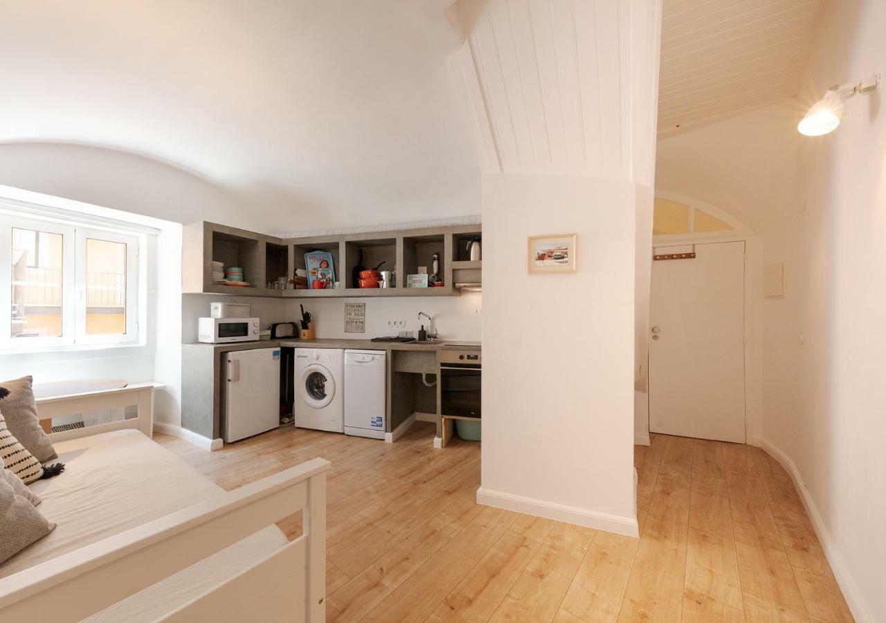 Studio Hideaway With Easy Access To Lisbon Center Экстерьер фото