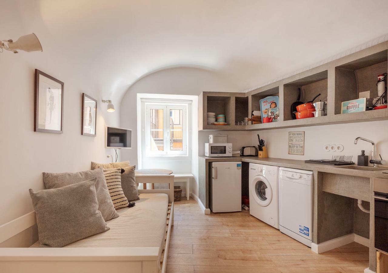 Studio Hideaway With Easy Access To Lisbon Center Экстерьер фото